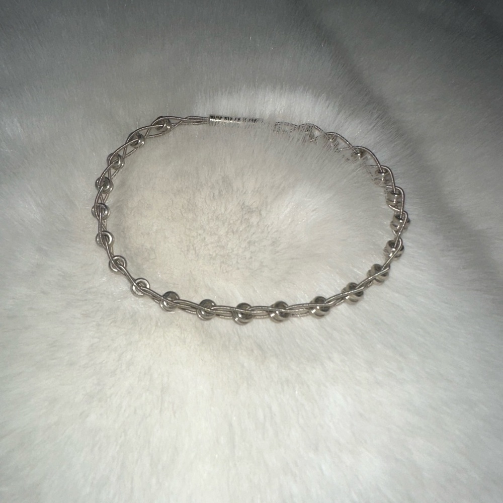 Wire silver bracelet